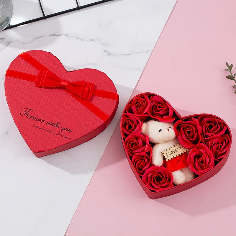 Scatola Regalo a Forma di Cuore con Rose Rosse – Idea Romantica Natale