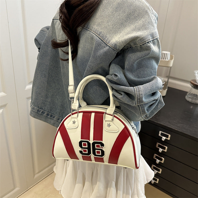 Borsa Dumpling a Spalla – Design Moderno e Colori Eleganti